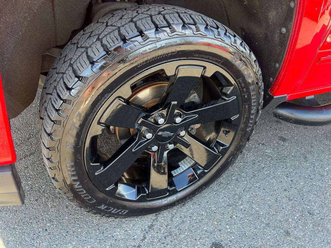 2016 Chevrolet Silverado 1500 LT photo 3