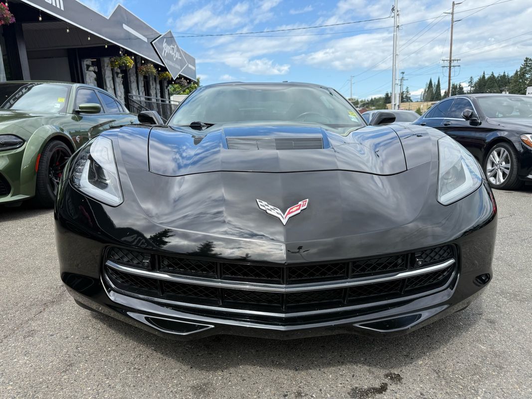 2016 Chevrolet Corvette Stingray Z51 photo 2