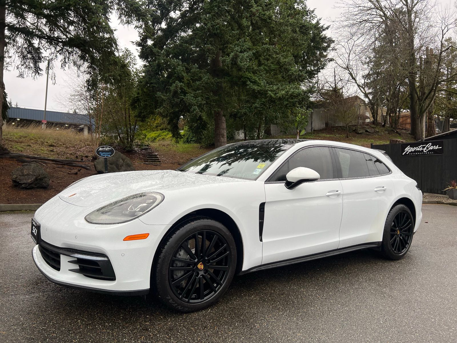 2018 Porsche Panamera 4S Sport Turismo's photo