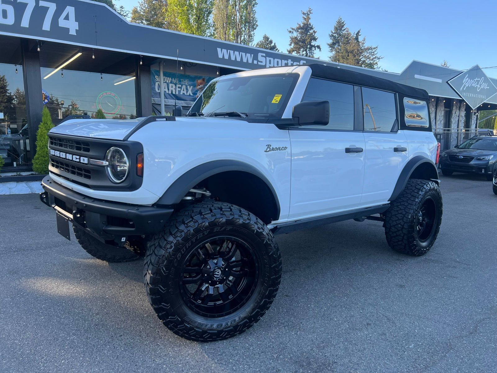 2023 Ford Bronco Black Diamond Mid (322A) 4x4's photo