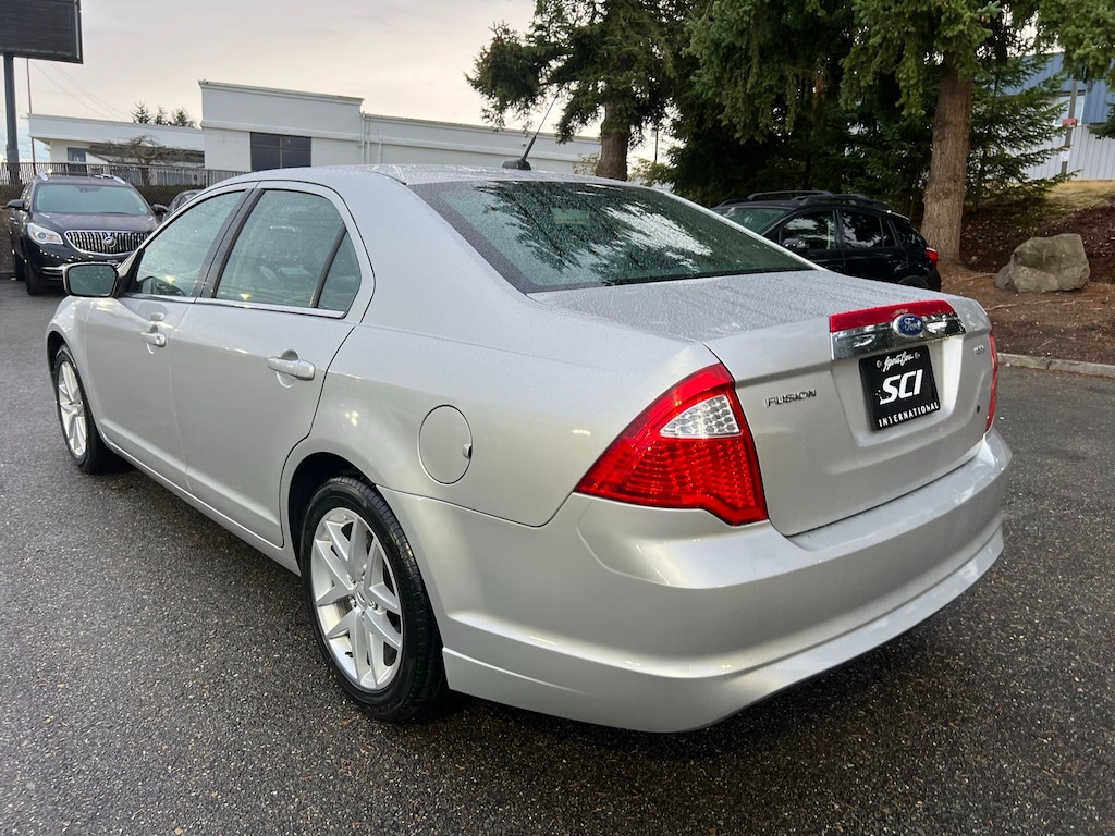 2010 Ford Fusion SEL photo 4