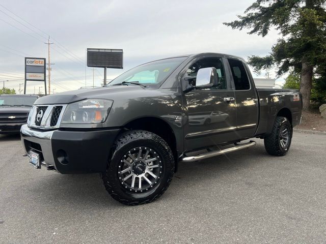 2004 Nissan Titan LE 4X4 King Cab's photo