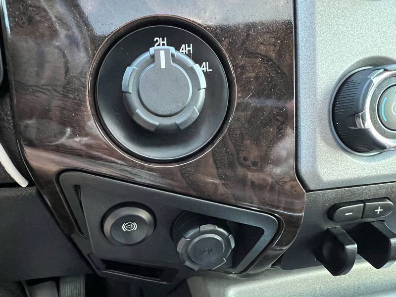 2016 Ford F-450 Super Duty Lariat - Photo 29