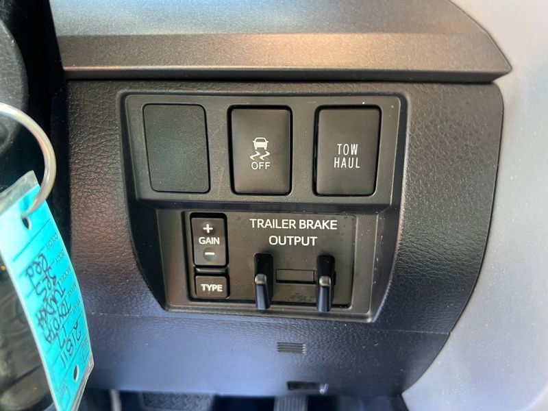 2017 Toyota Tundra SR5 - Photo 18