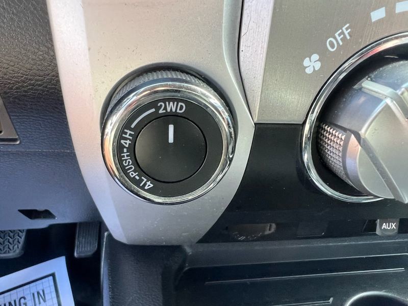 2017 Toyota Tundra SR5 - Photo 19