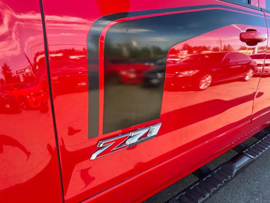 2016 Chevrolet Silverado 1500 LT photo 4