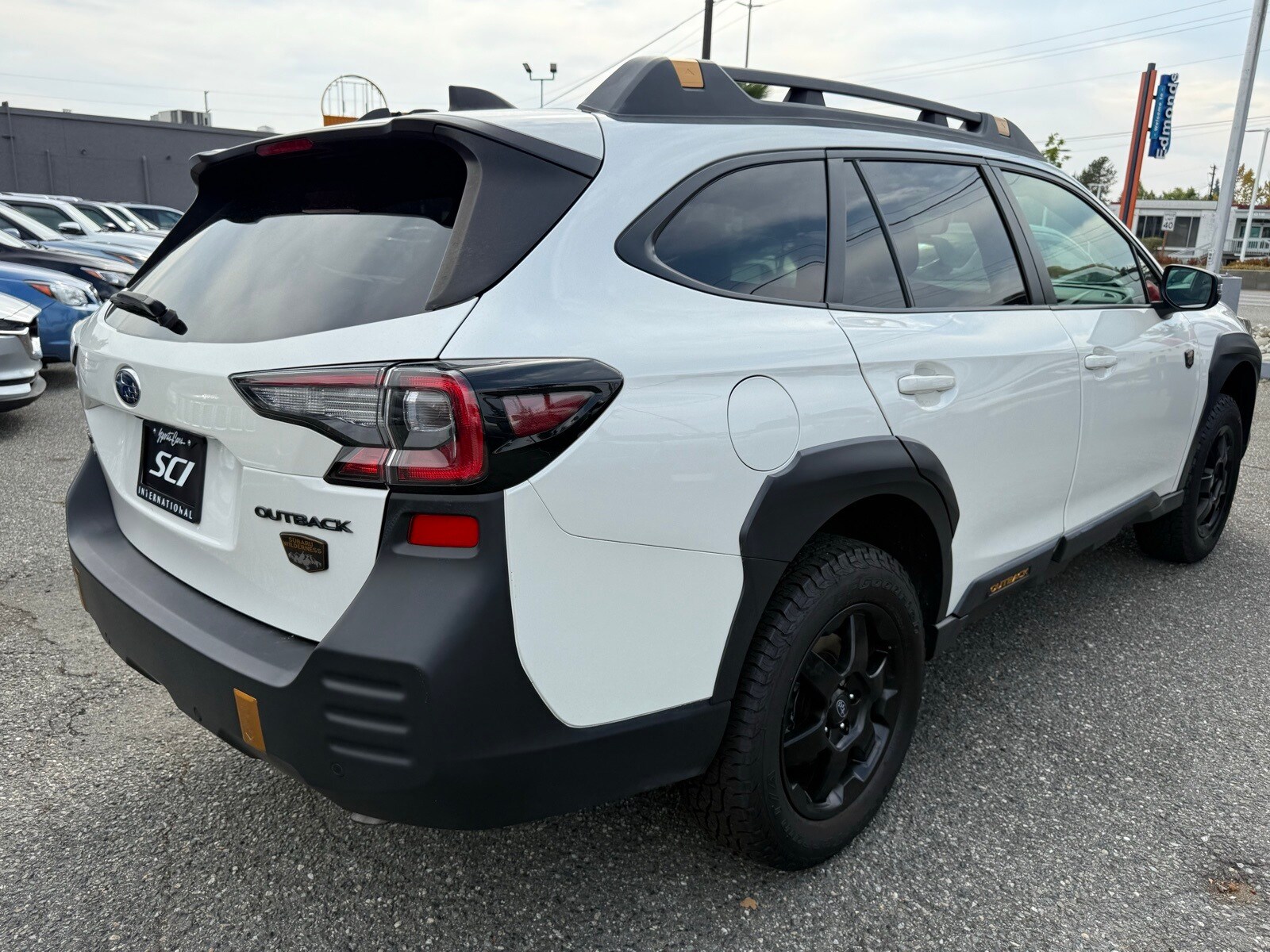 2022 Subaru Outback Wilderness photo 2