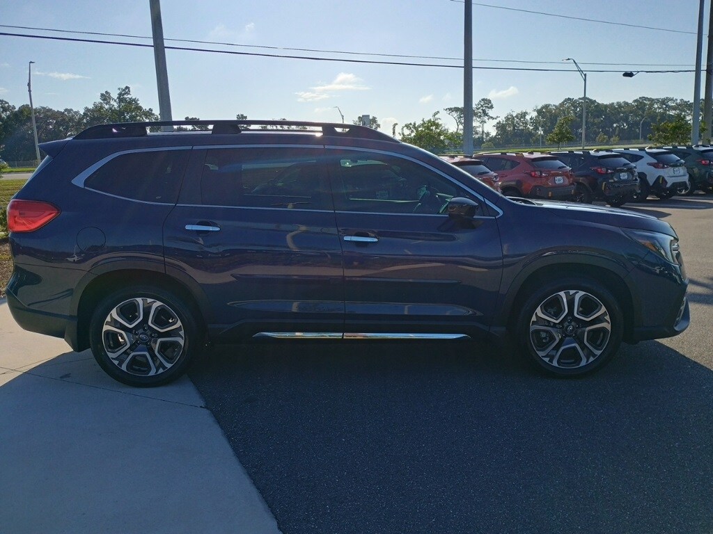 2024 Subaru Ascent Touring photo 3
