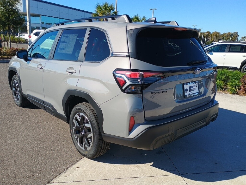 2026 Subaru Forester Premium photo 3