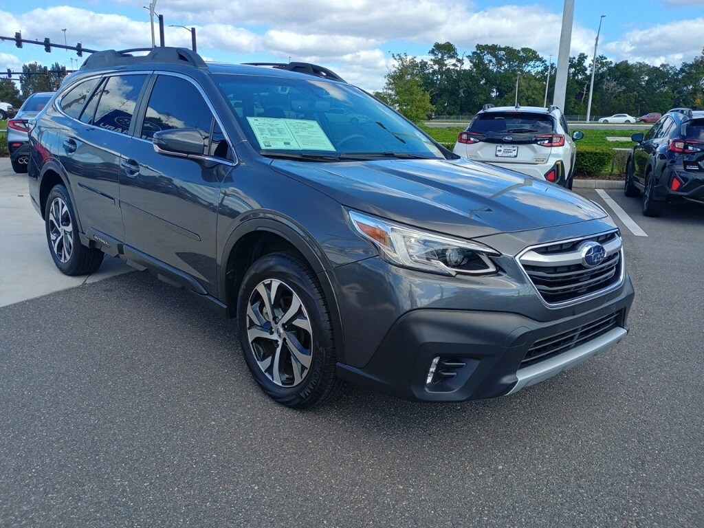 2022 Subaru Outback Limited photo 3
