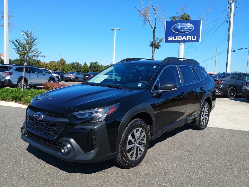 2025 Subaru Outback Base's photo