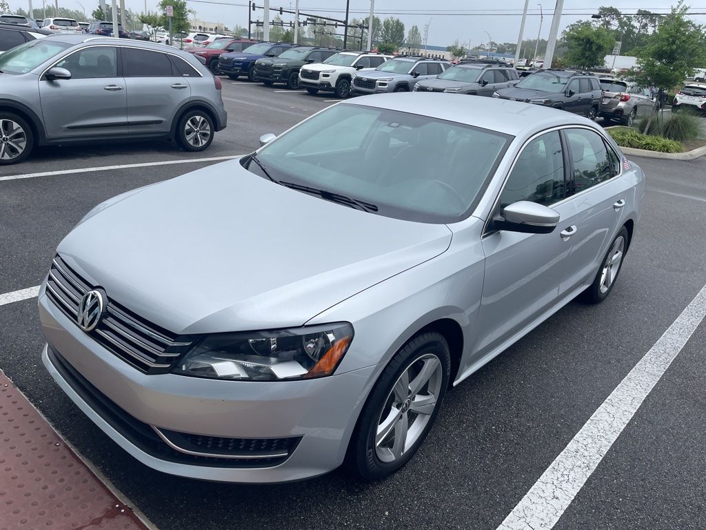 2014 Volkswagen Passat SE