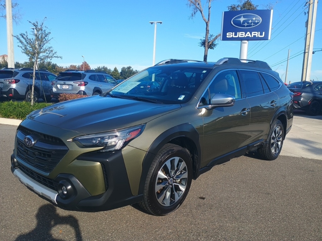 2023 Subaru Outback Touring's photo