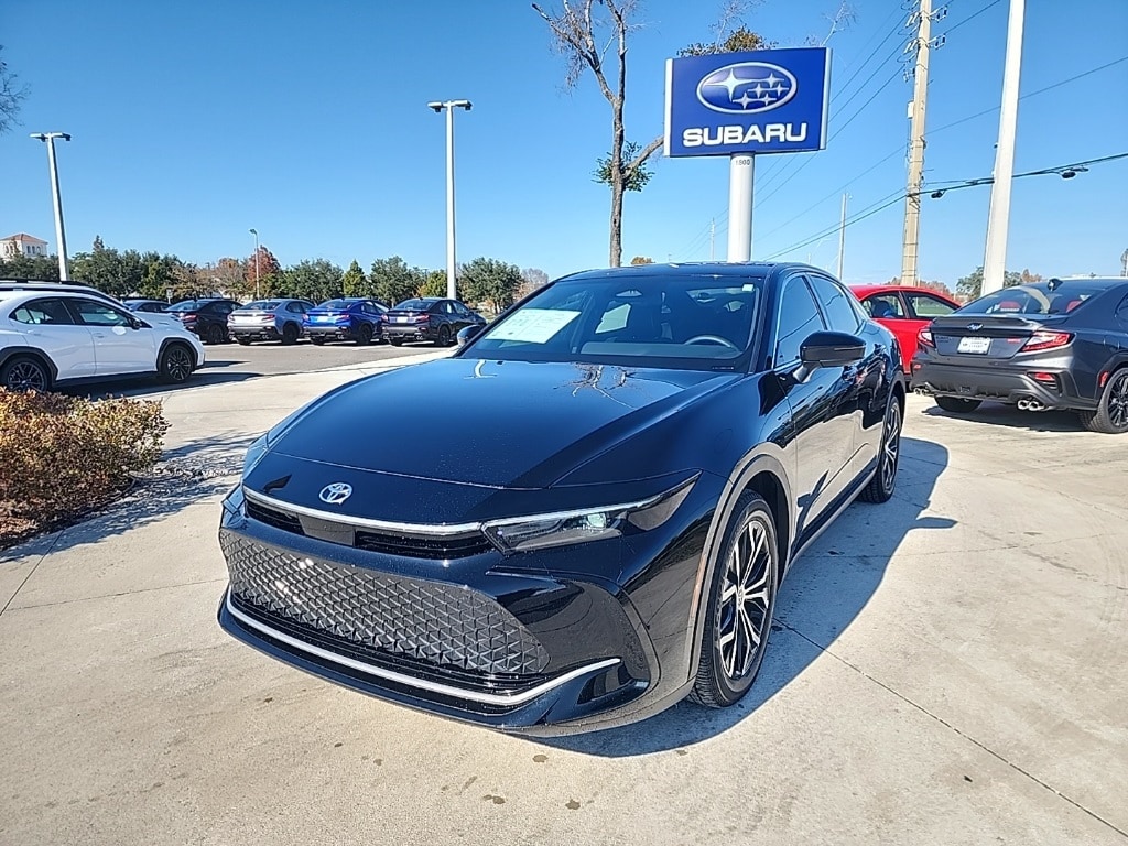 2026 Toyota Crown XLE's photo