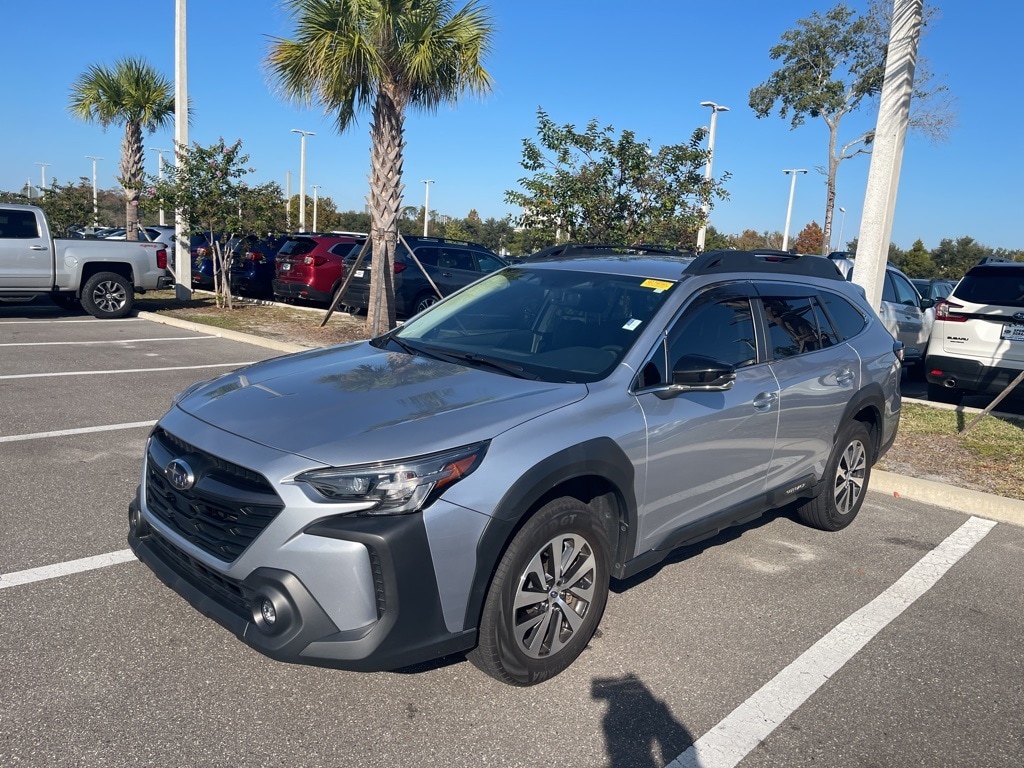 2024 Subaru Outback Premium's photo