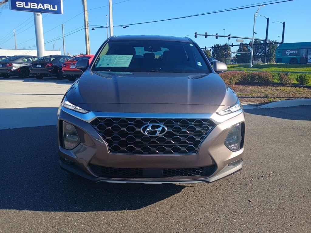 2020 Hyundai Santa Fe SEL photo 2