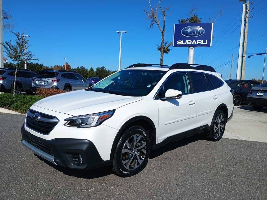 2022 Subaru Outback Limited's photo