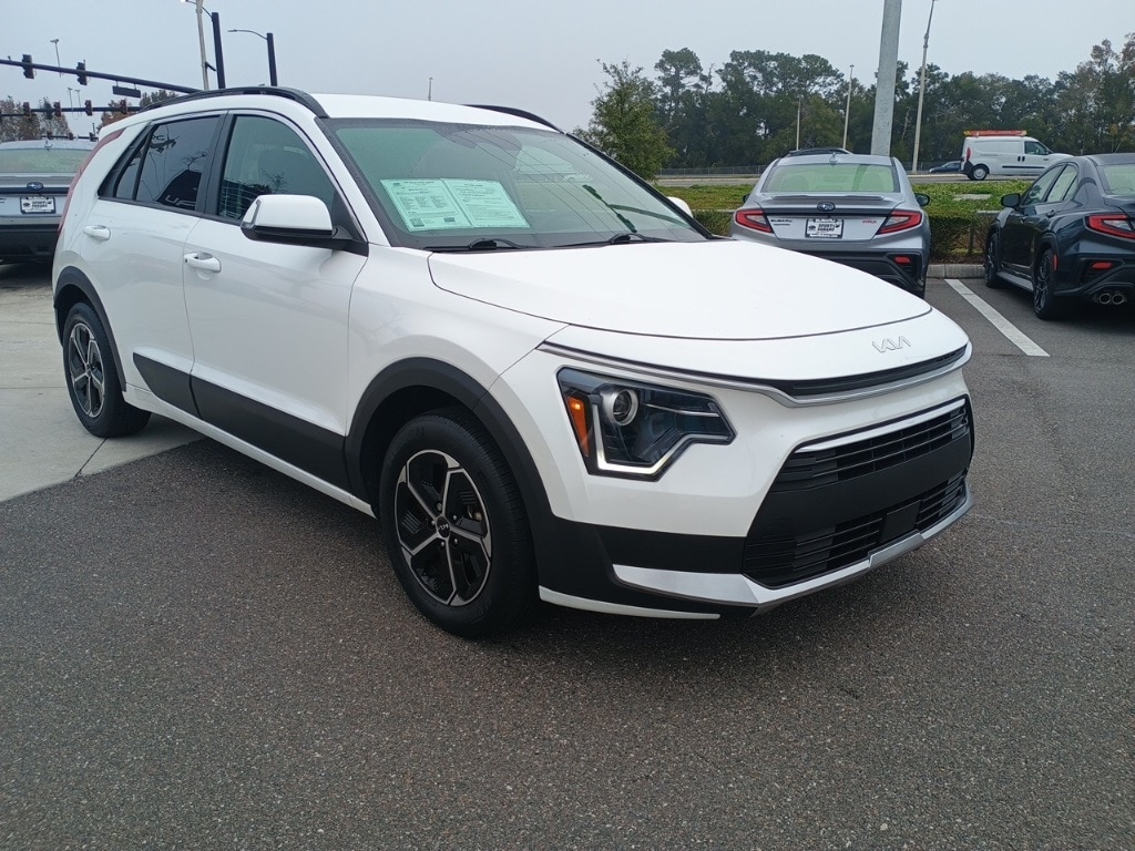 Used 2023 Kia Niro EX SUV