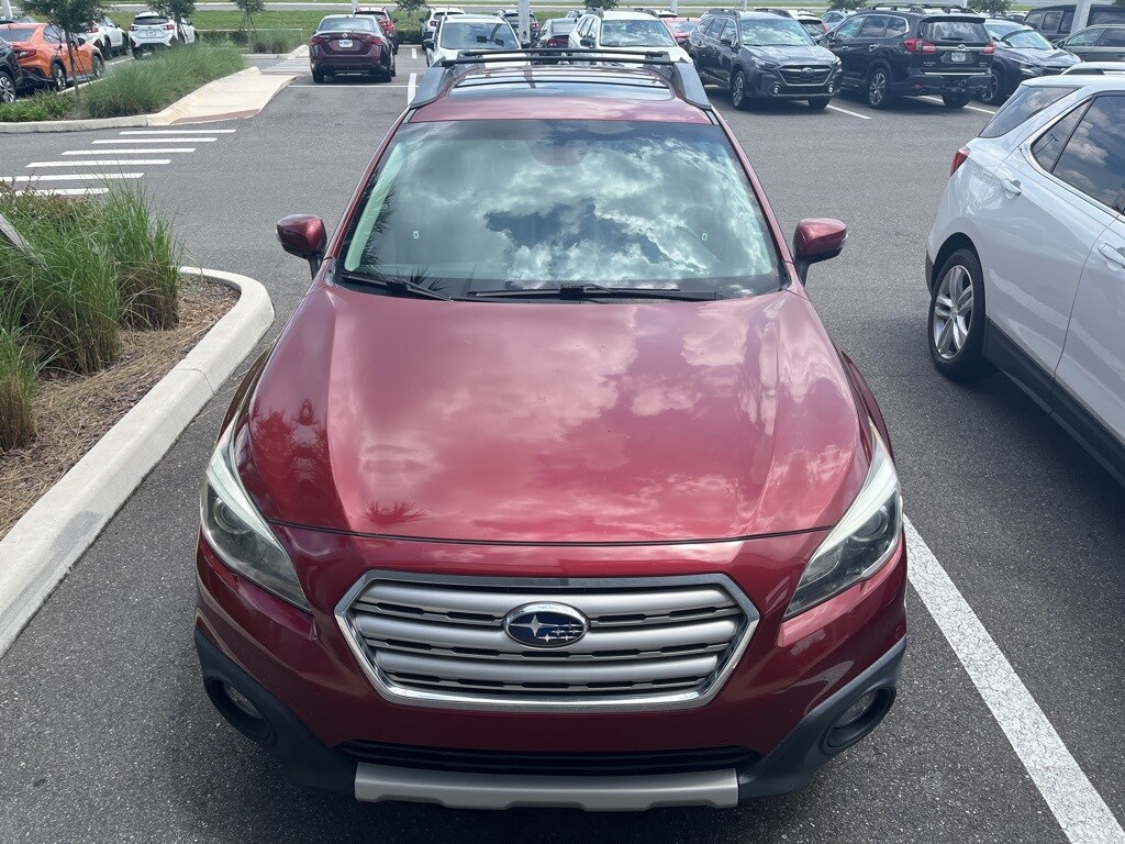 2017 Subaru Outback 3.6R Limited photo 2