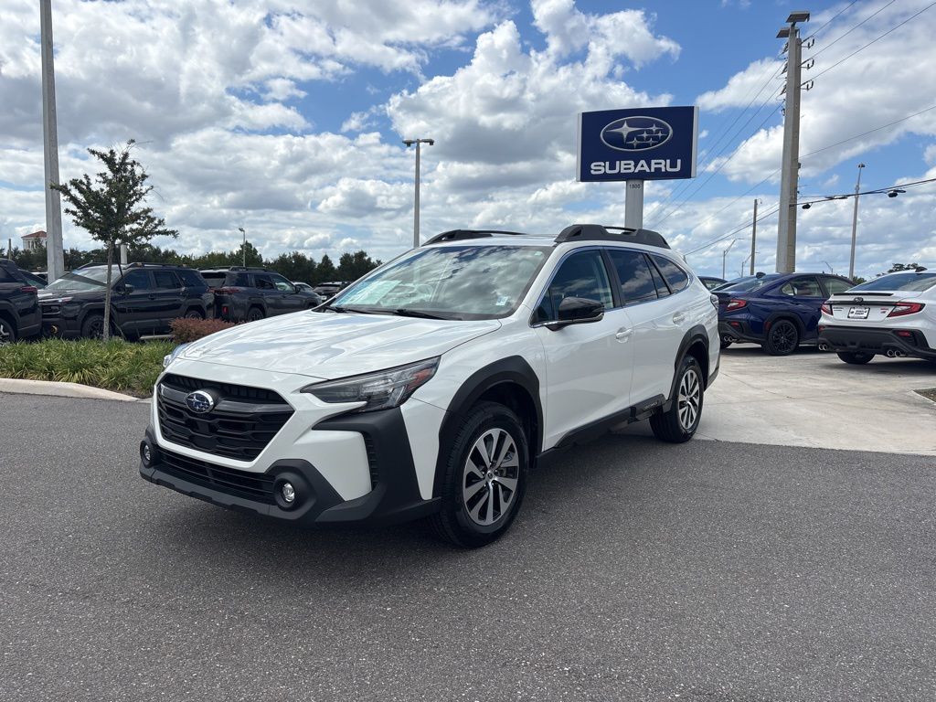 2024 Subaru Outback Premium's photo