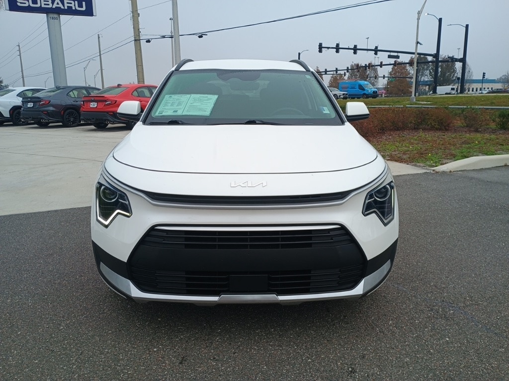 Used 2023 Kia Niro EX SUV