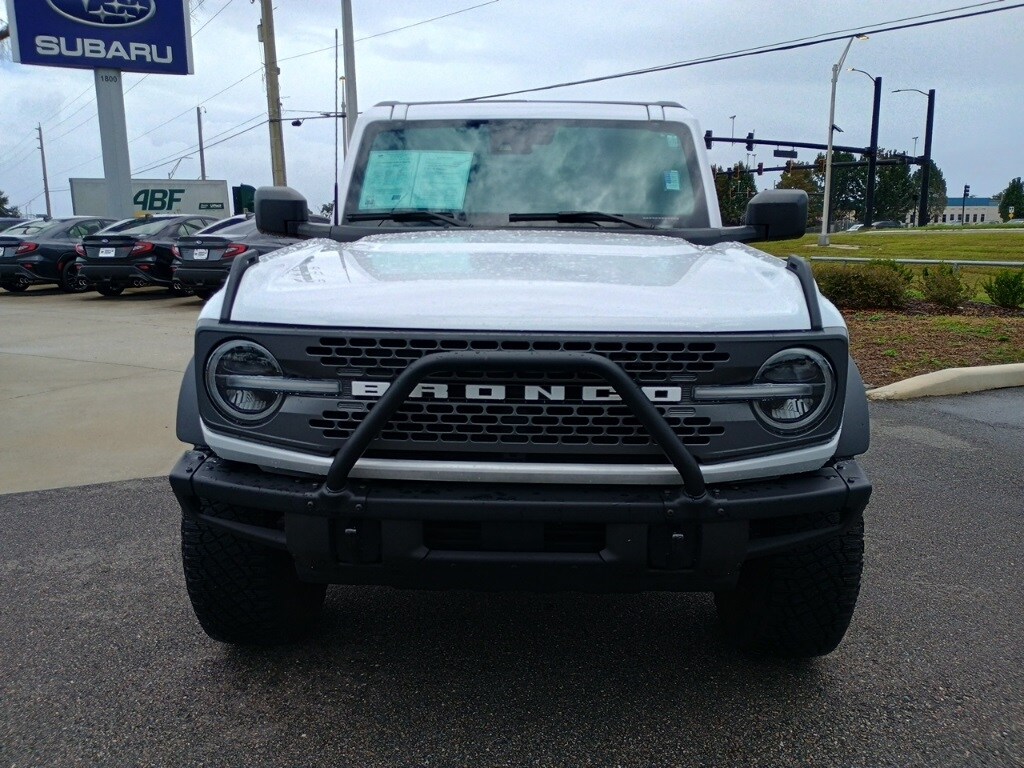 2023 Ford Bronco Badlands photo 2