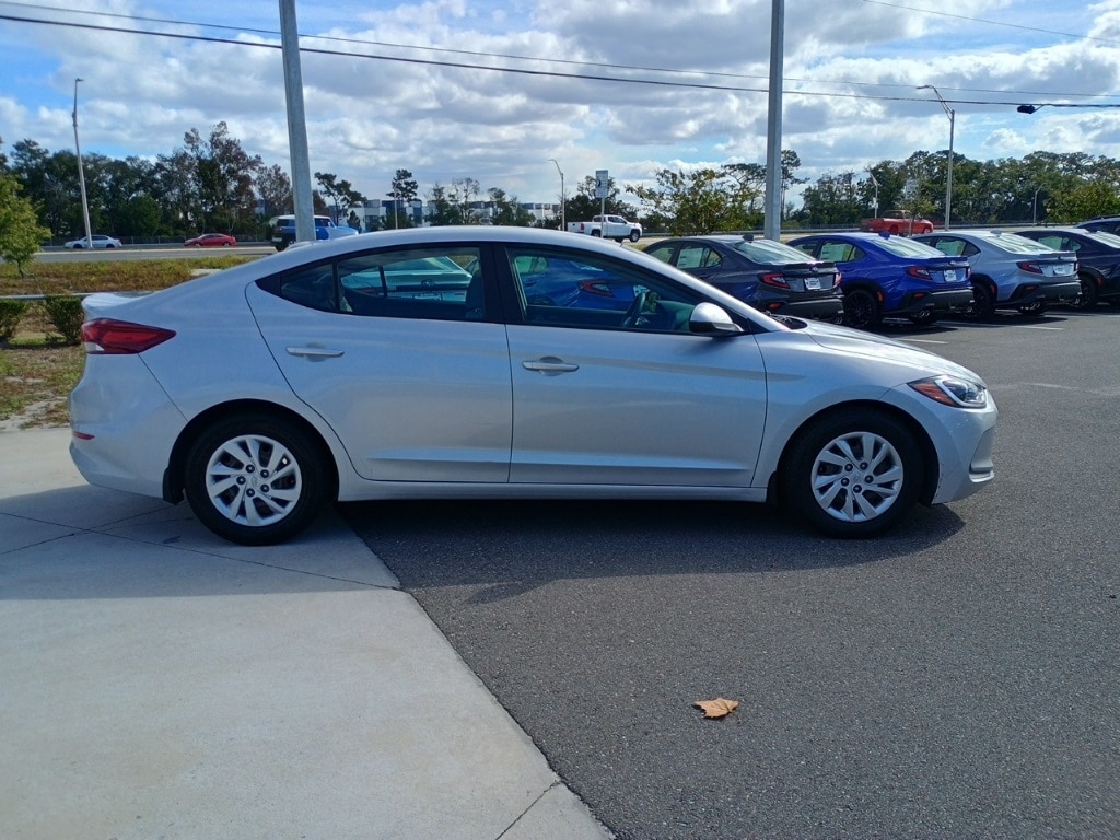 Used 2017 Hyundai Elantra SE Sedan