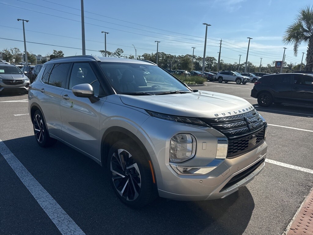 2022 Mitsubishi Outlander SEL GT photo 3