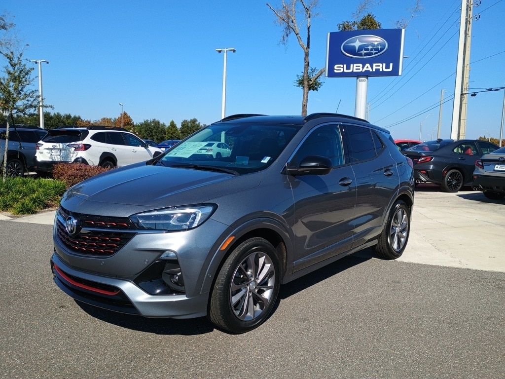 2020 Buick Encore GX Essence's photo