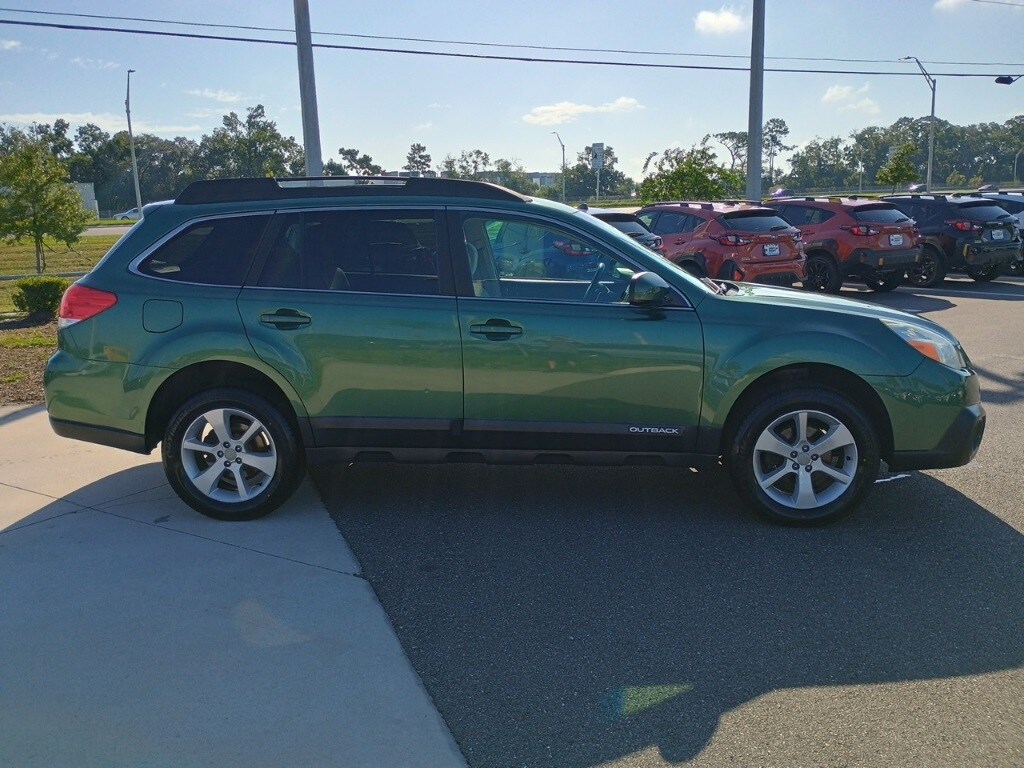 2014 Subaru Outback 2.5i Premium photo 3