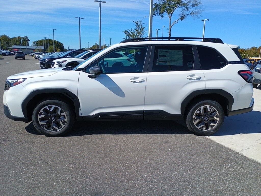 2026 Subaru Forester Premium photo 2