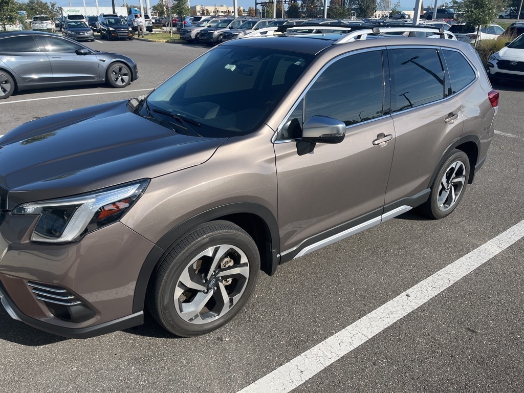 2023 Subaru Forester Touring's photo