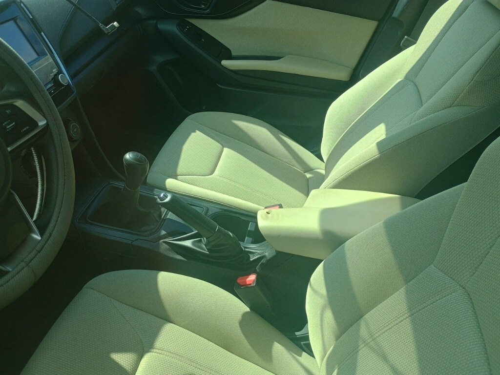 2023 Subaru Impreza Base photo 4