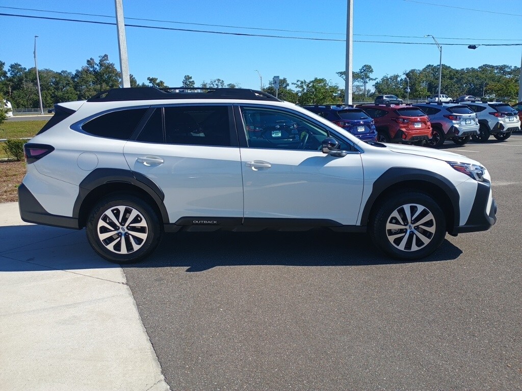 2025 Subaru Outback Premium photo 4