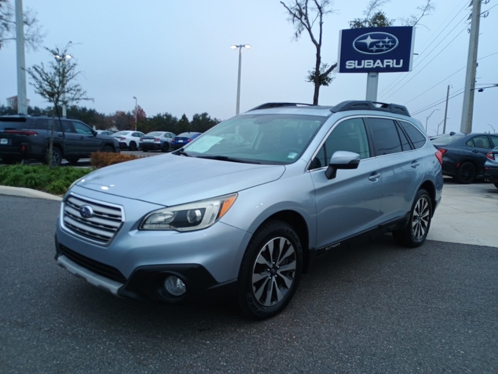 2016 Subaru Outback Limited's photo