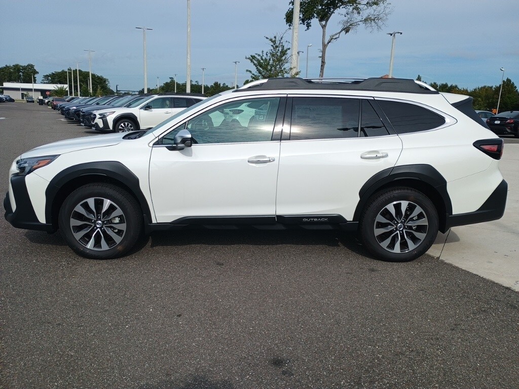 2025 Subaru Outback Touring XT photo 3