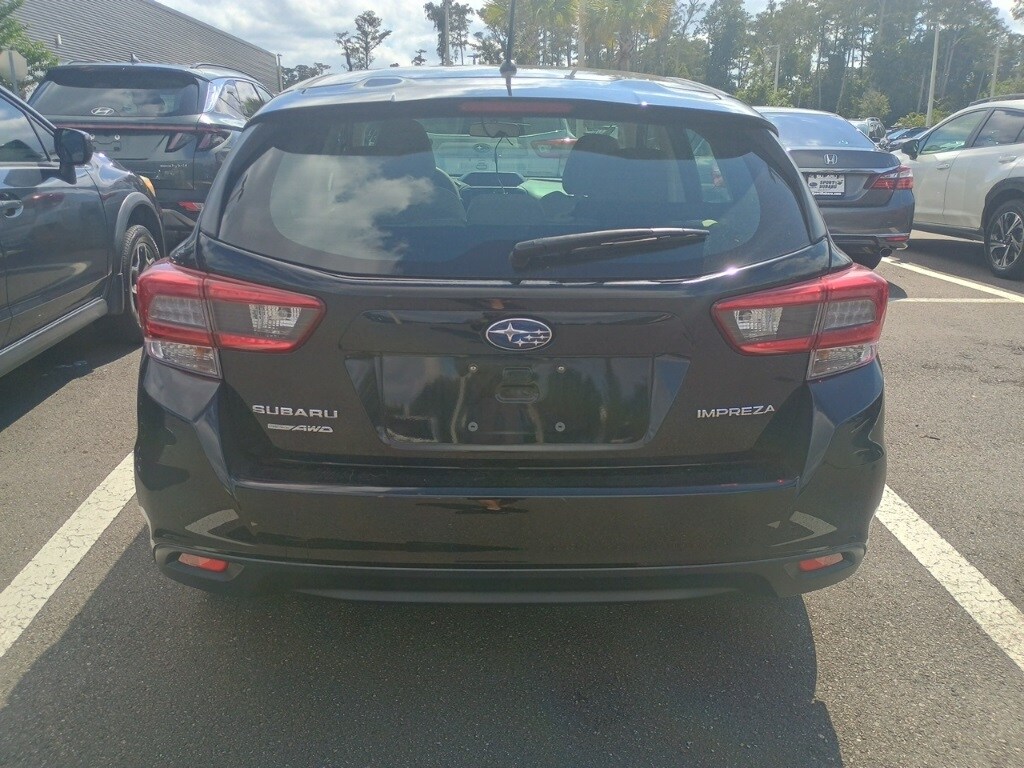 2023 Subaru Impreza Base photo 3