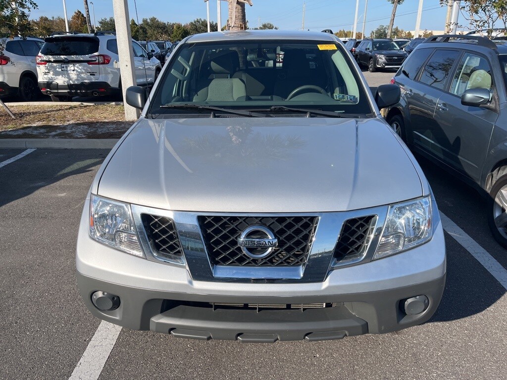 2019 Nissan Frontier SV photo 2