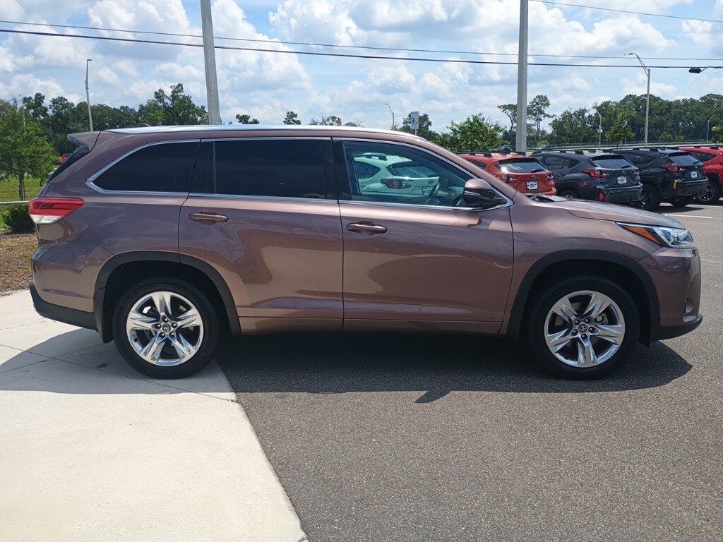 2018 Toyota Highlander Limited photo 4