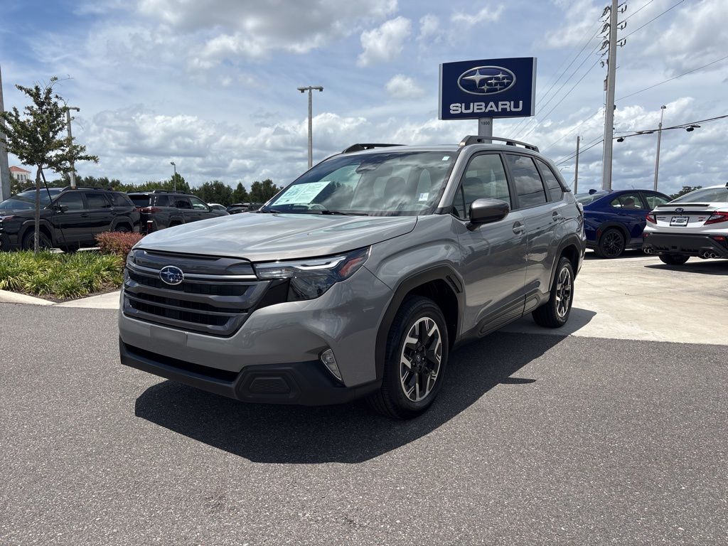 2025 Subaru Forester Premium's photo