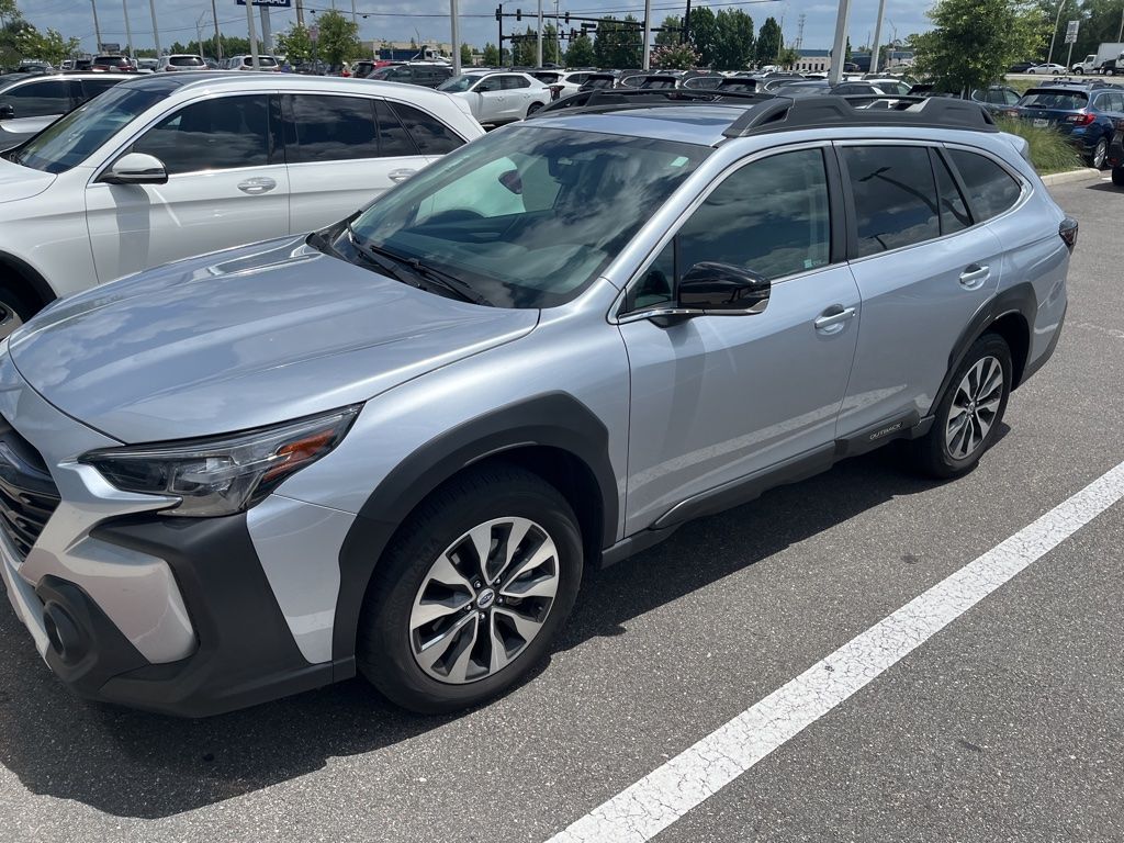 2024 Subaru Outback Limited's photo