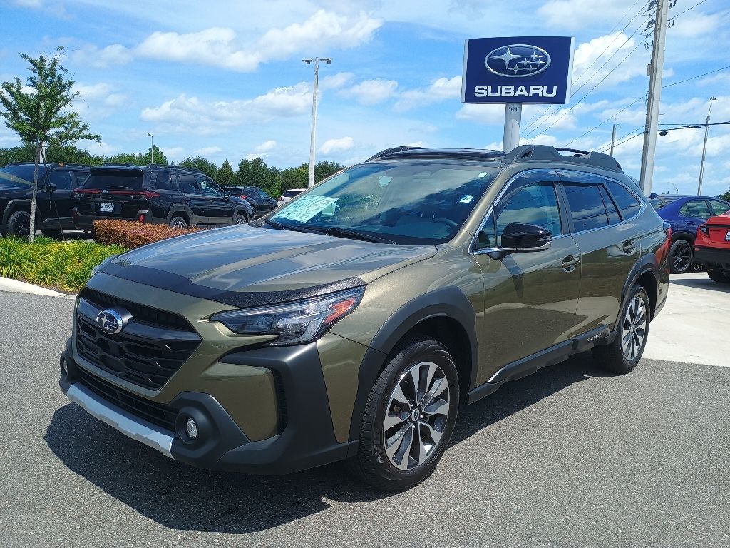 2025 Subaru Outback Limited's photo