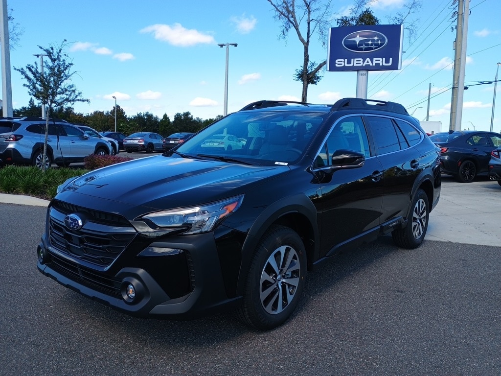 2025 Subaru Outback Premium's photo