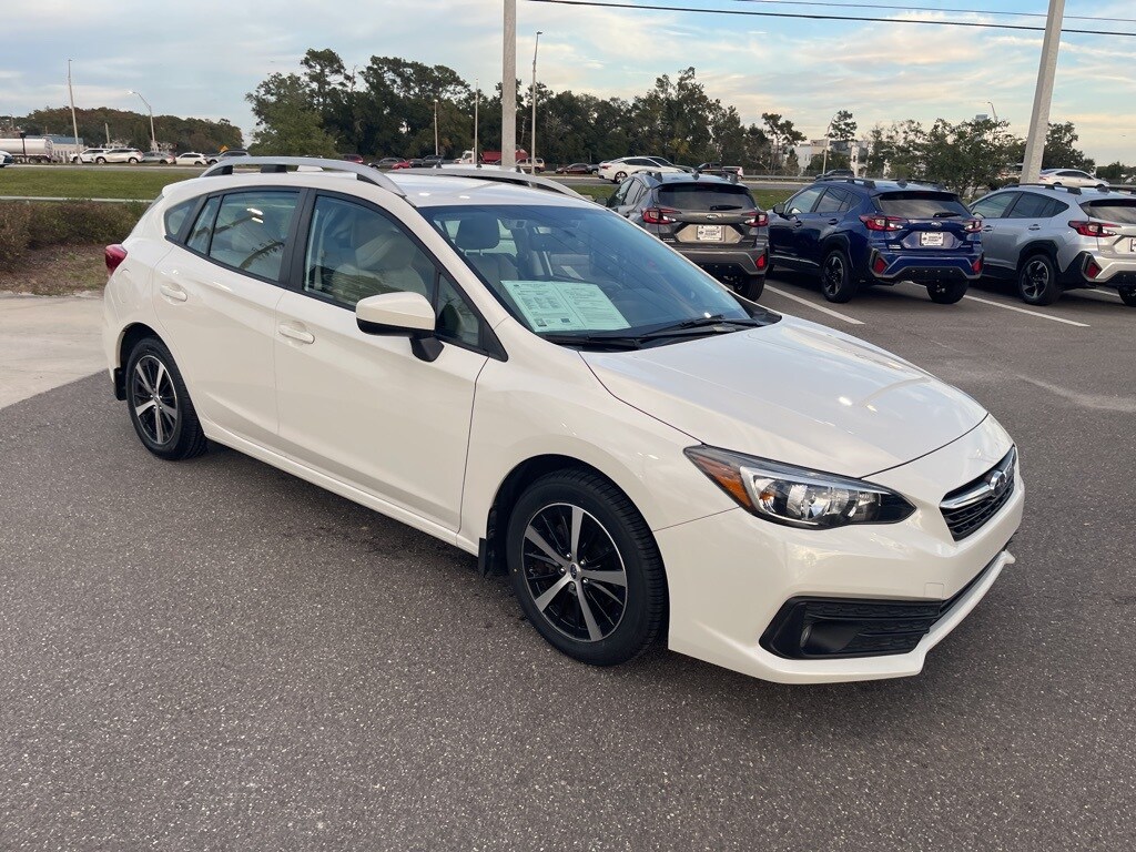 2023 Subaru Impreza Premium photo 3