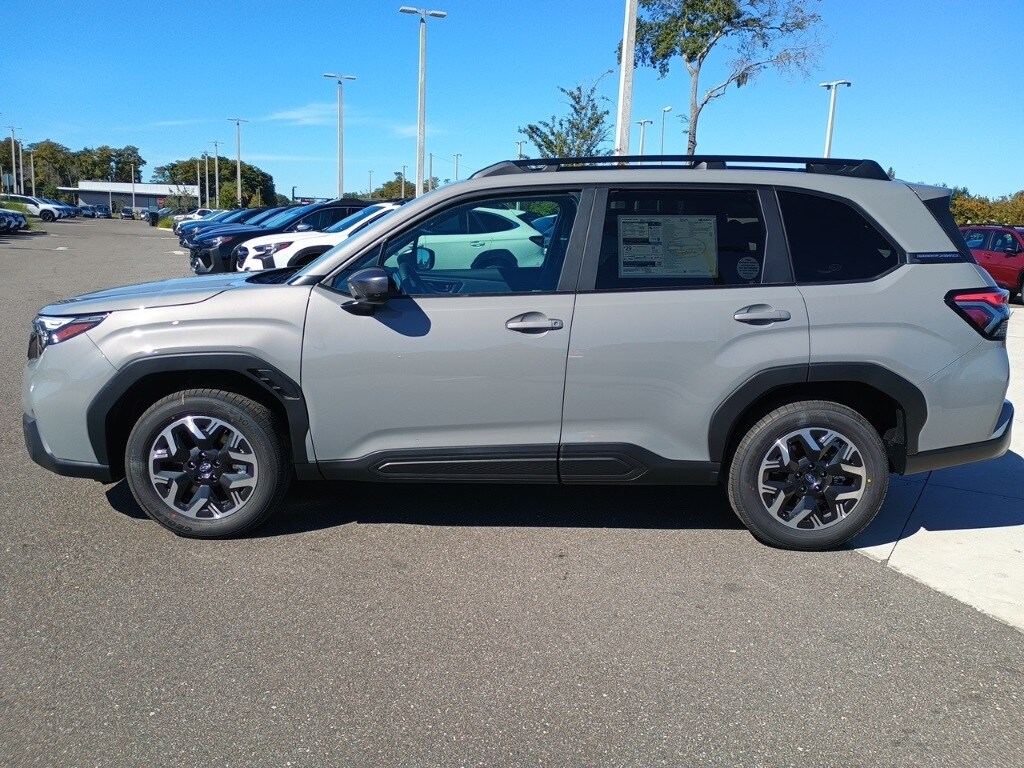 2026 Subaru Forester Premium photo 3