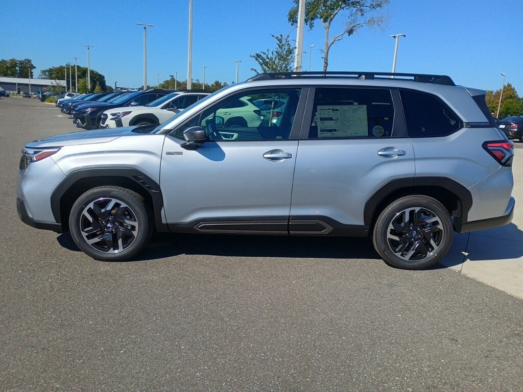 2025 Subaru Forester Limited photo 2