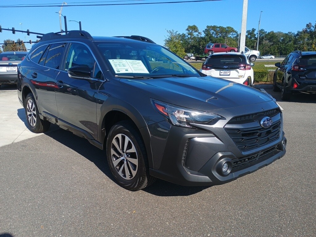 2025 Subaru Outback Premium photo 3