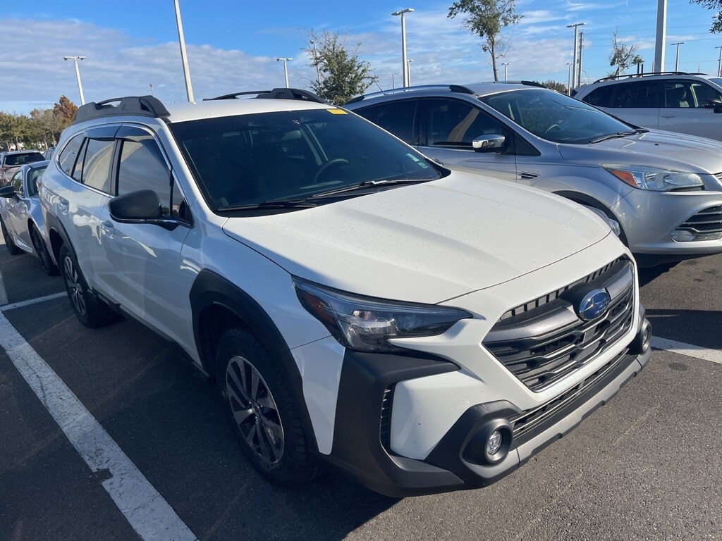 2025 Subaru Outback Base photo 2