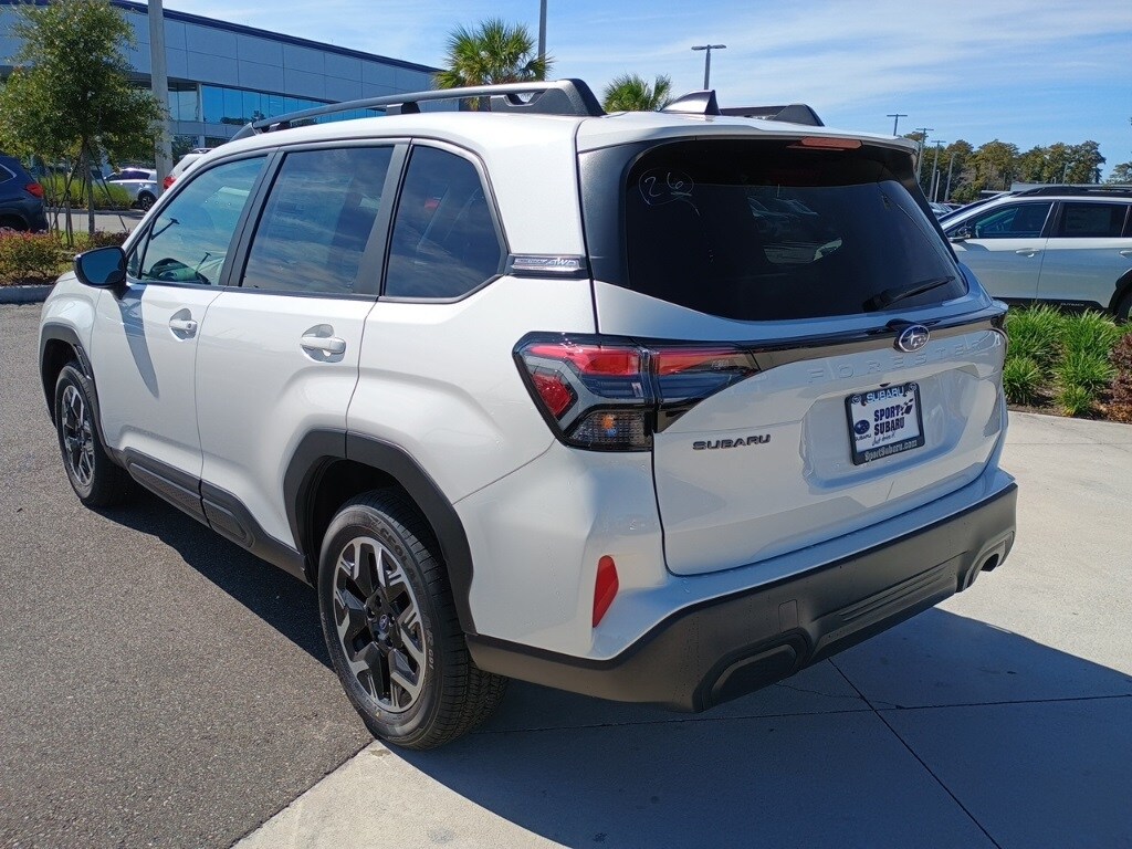 2026 Subaru Forester Premium photo 3