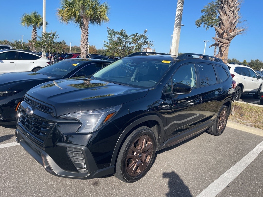 2025 Subaru Ascent Bronze Edition's photo